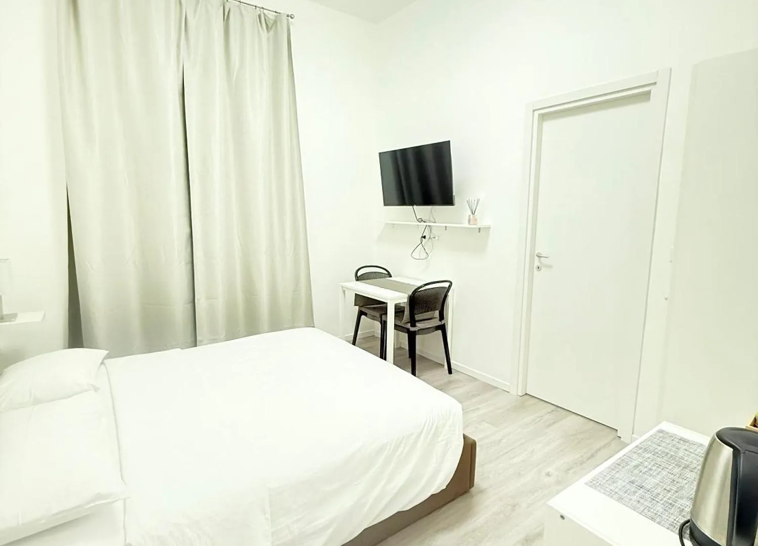 The House Of Brindisi Bed And Breakfast Rome