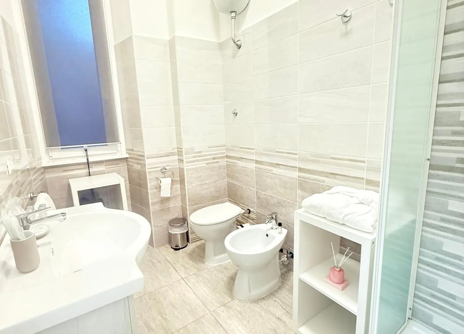 Bed & Breakfast The House Of Brindisi Bed And Breakfast Rome